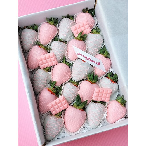 20pcs Pink & Purple with Mini Choc Bars Chocolate Strawberries Gift Box